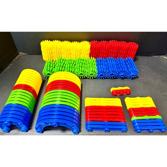 Interlocking Gears & blocks 135pcs building STEM Colorful Manipulatives - Picture 1 of 5